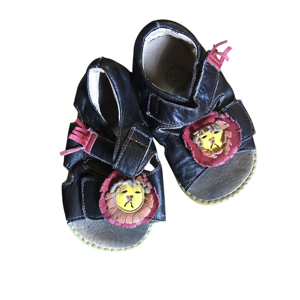 Livie & Luca Lion Sandals 8